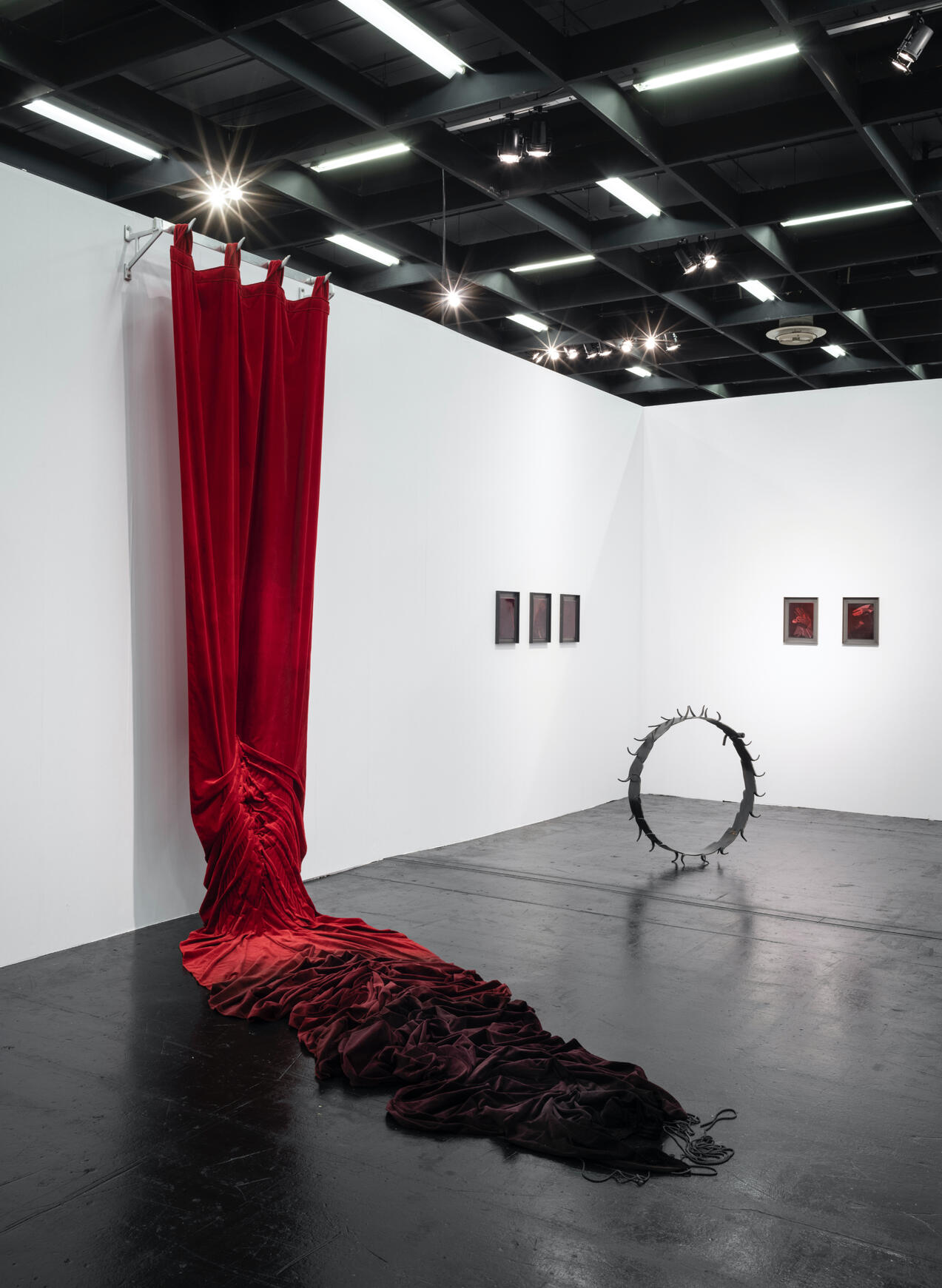 solo booth ArtCologne New Positions © Eliza Ballesteros 2022