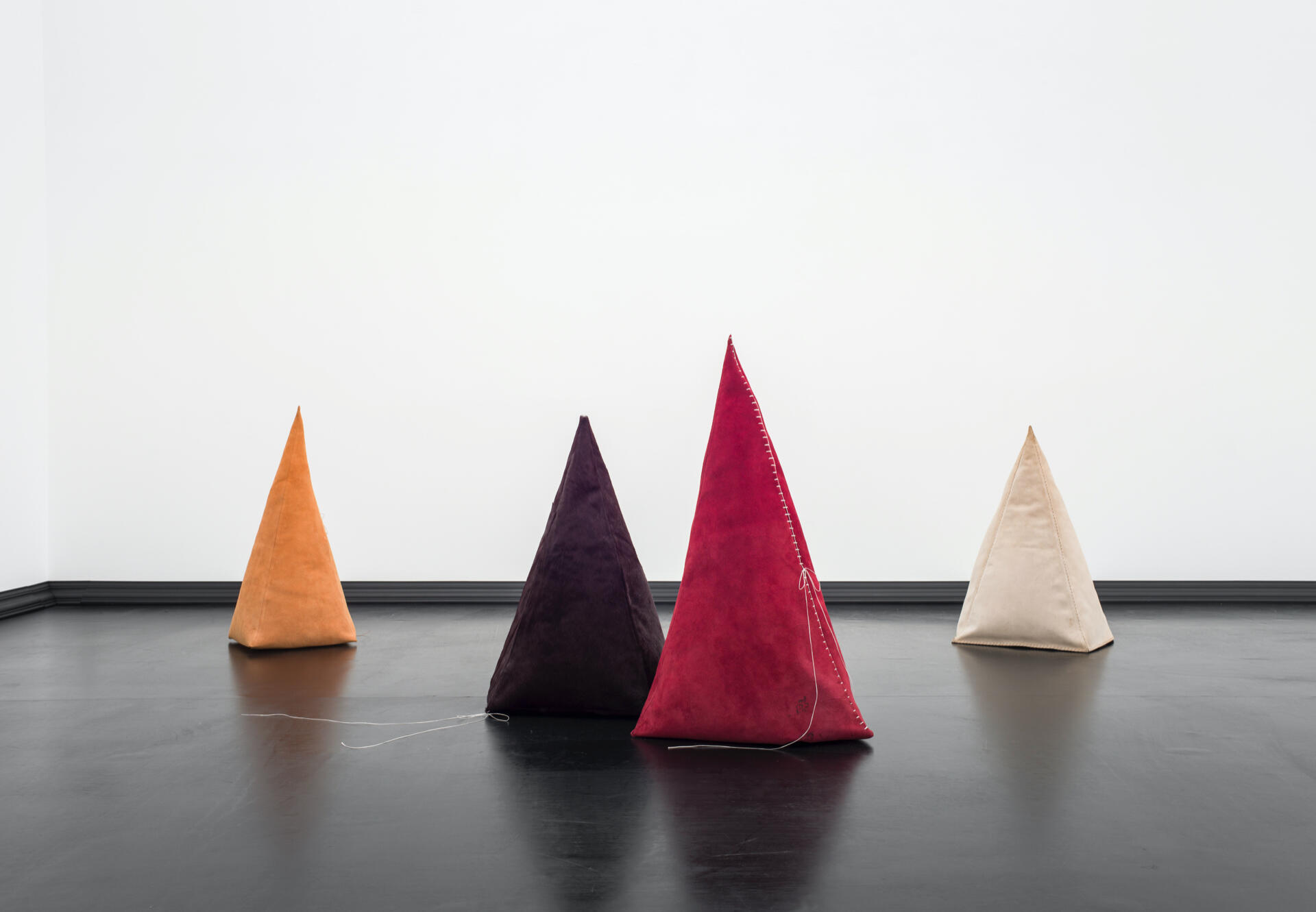 Installationshot SHABRACK © Eliza Ballesteros and VG Bild-Kunst, Bonn 2023