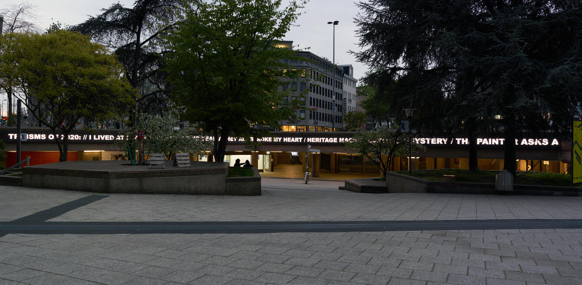 TRANSIT © Eliza Ballesteros and VG Bild-Kunst, Bonn 2023